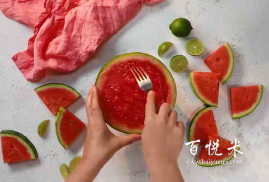 花式吃瓜！來(lái)一份雞尾酒西瓜冰沙，最適合這種炎熱的天氣了